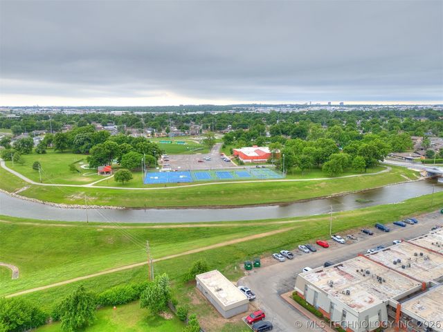 10008 E 33rd Place, Tulsa, OK 74146