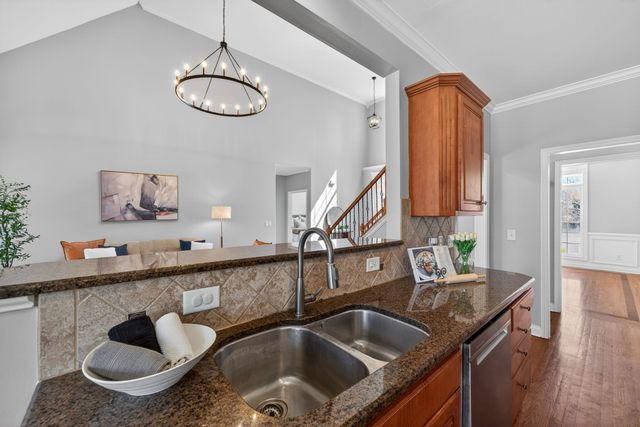 3104 Shropshire Ct, Thompsons Station, TN 37179