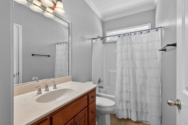 3104 Shropshire Ct, Thompsons Station, TN 37179