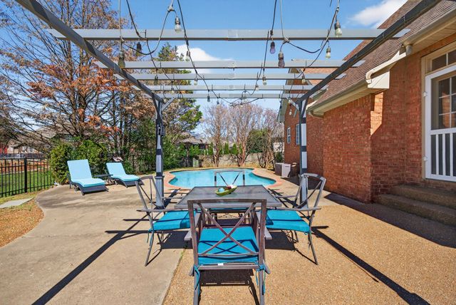 3104 Shropshire Ct, Thompsons Station, TN 37179