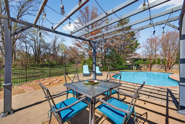 3104 Shropshire Ct, Thompsons Station, TN 37179