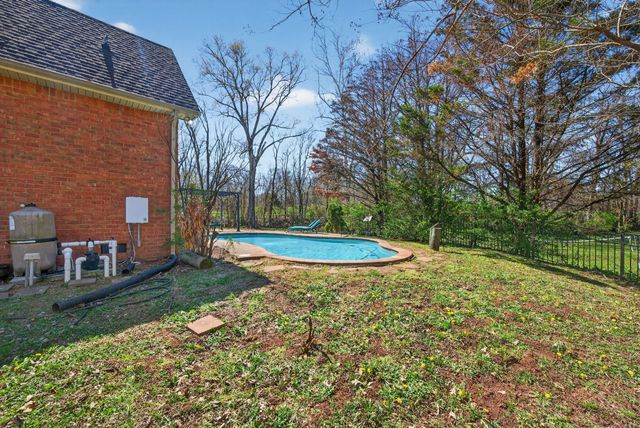3104 Shropshire Ct, Thompsons Station, TN 37179