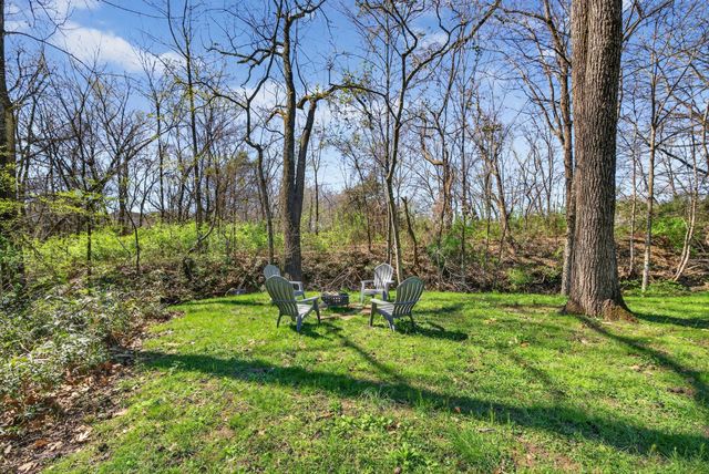 3104 Shropshire Ct, Thompsons Station, TN 37179