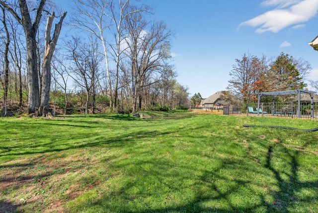 3104 Shropshire Ct, Thompsons Station, TN 37179