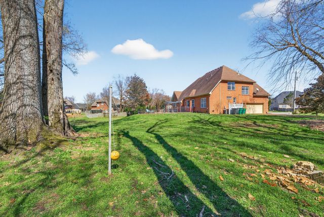 3104 Shropshire Ct, Thompsons Station, TN 37179