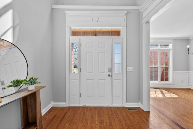 3104 Shropshire Ct, Thompsons Station, TN 37179