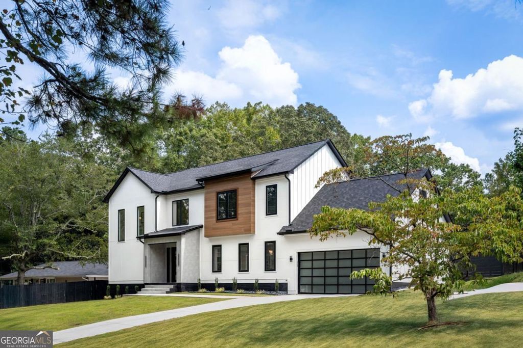 605 Hunnicutt Road SE, Mableton, GA 30126