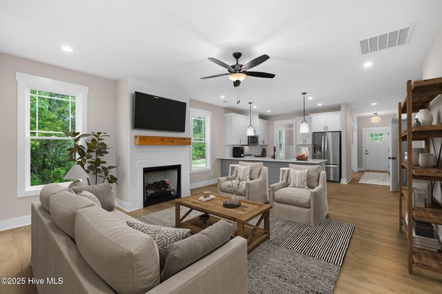 2404 Starling Lane, New Bern, NC 28562