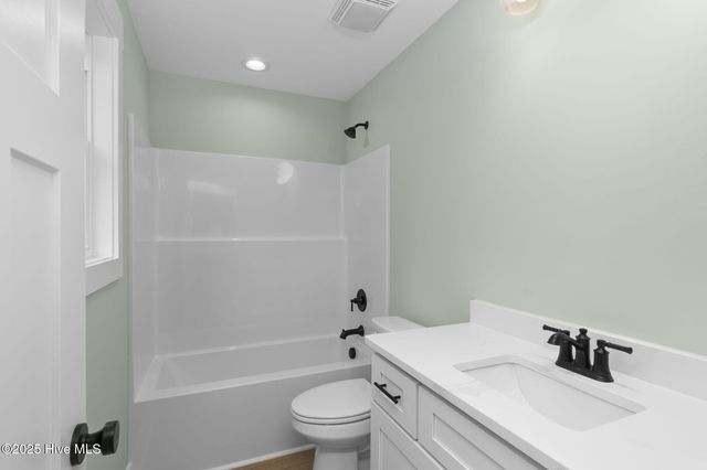2404 Starling Lane, New Bern, NC 28562