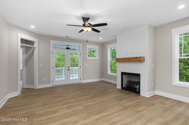 2404 Starling Lane, New Bern, NC 28562