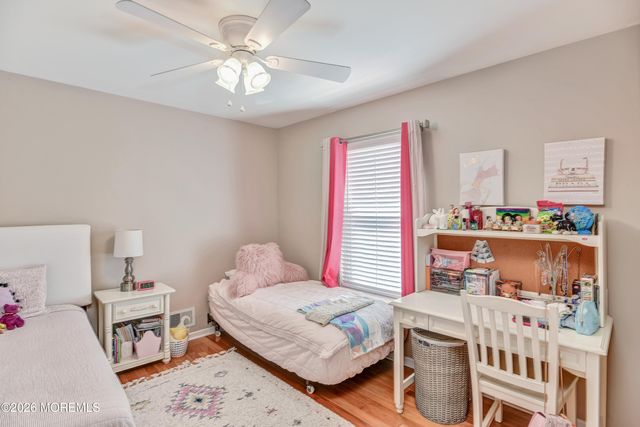 4 Scarlet Lane, Howell, NJ 07731