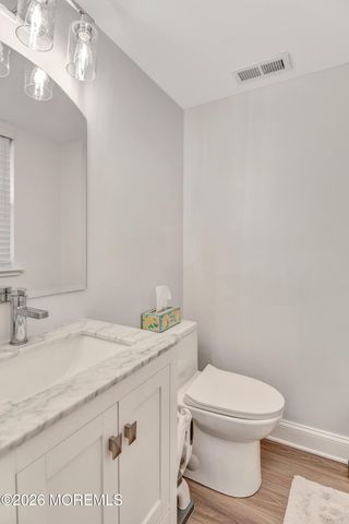 4 Scarlet Lane, Howell, NJ 07731
