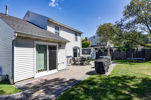 4 Scarlet Lane, Howell, NJ 07731
