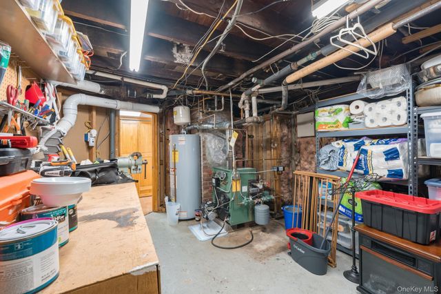 82 Nottingham Avenue, Valley Stream, NY 11580