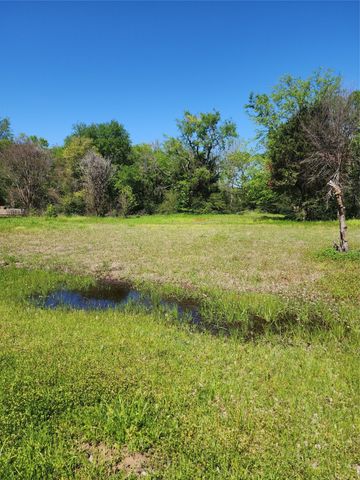112 Lindy Lee Lane, Mabank, TX 75156