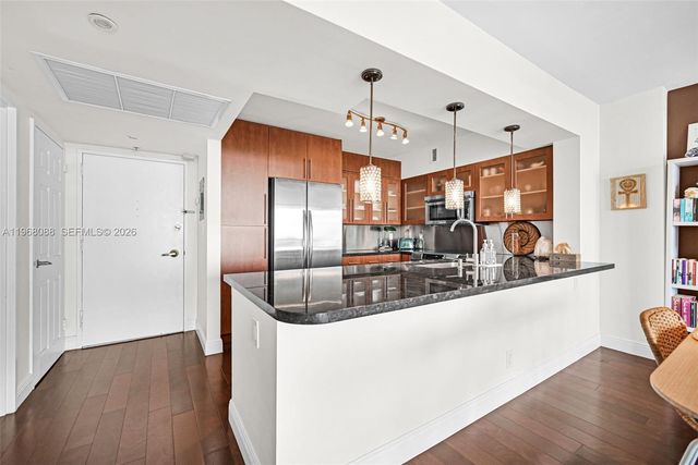 5700 Collins Ave 12K, Miami Beach, FL 33140