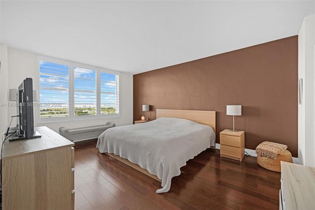 5700 Collins Ave 12K, Miami Beach, FL 33140