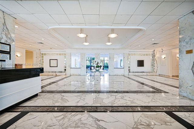 5700 Collins Ave 12K, Miami Beach, FL 33140