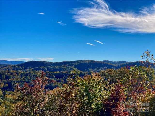 21 Marble Heights e1, Hendersonville, NC 28791