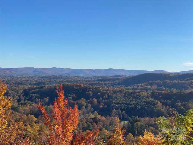 21 Marble Heights e1, Hendersonville, NC 28791