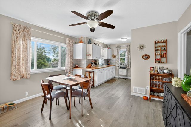 2808 School Street, Des Moines, IA 50311