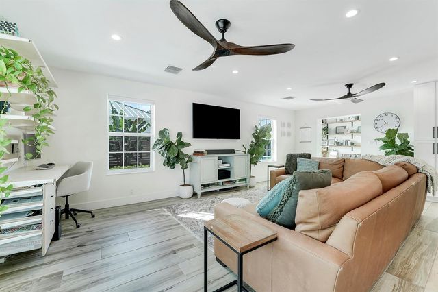 731 Cruiser Road S, North Palm Beach, FL 33408