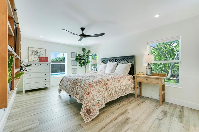 731 Cruiser Road S, North Palm Beach, FL 33408