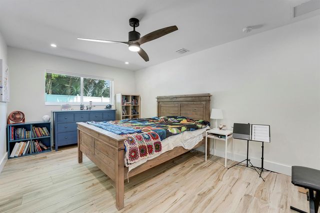 731 Cruiser Road S, North Palm Beach, FL 33408