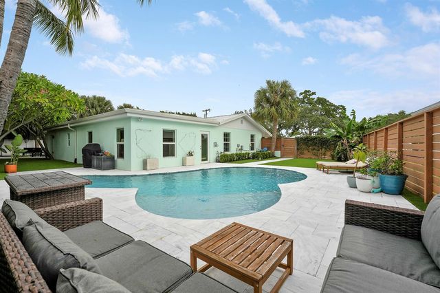 731 Cruiser Road S, North Palm Beach, FL 33408
