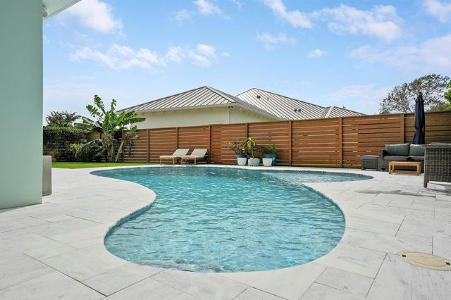731 Cruiser Road S, North Palm Beach, FL 33408
