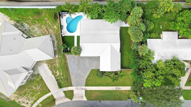 731 Cruiser Road S, North Palm Beach, FL 33408