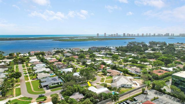 731 Cruiser Road S, North Palm Beach, FL 33408