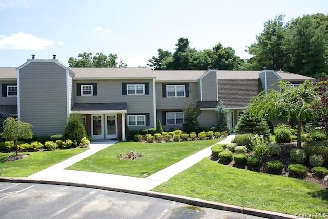248 Lake Pointe Drive 164, Middle Island, NY 11953