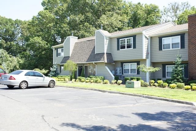 248 Lake Pointe Drive 164, Middle Island, NY 11953