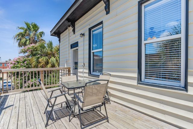 811 24th Street, Galveston, TX 77550