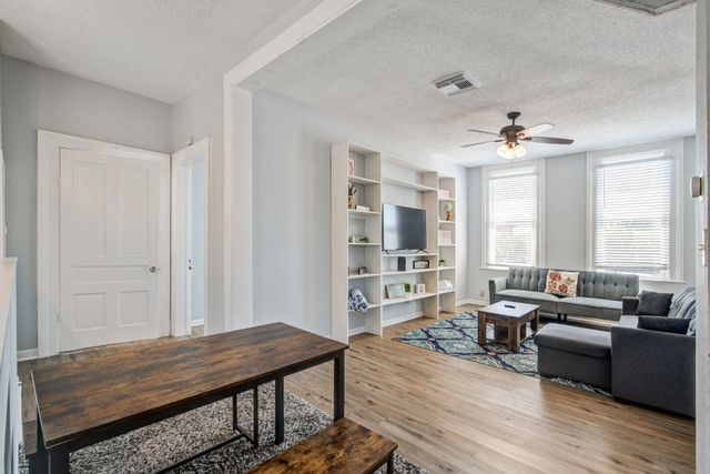 811 24th Street, Galveston, TX 77550