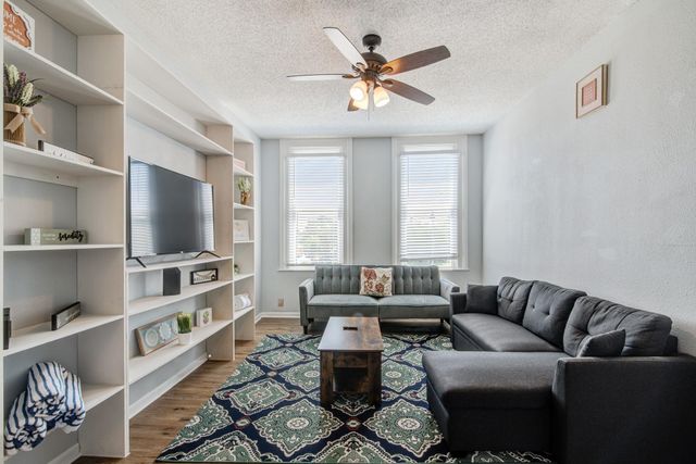 811 24th Street, Galveston, TX 77550