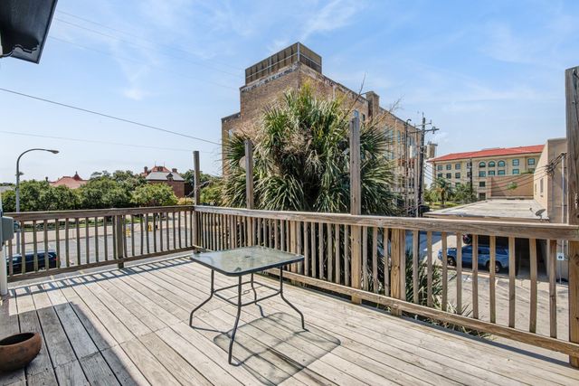 811 24th Street, Galveston, TX 77550
