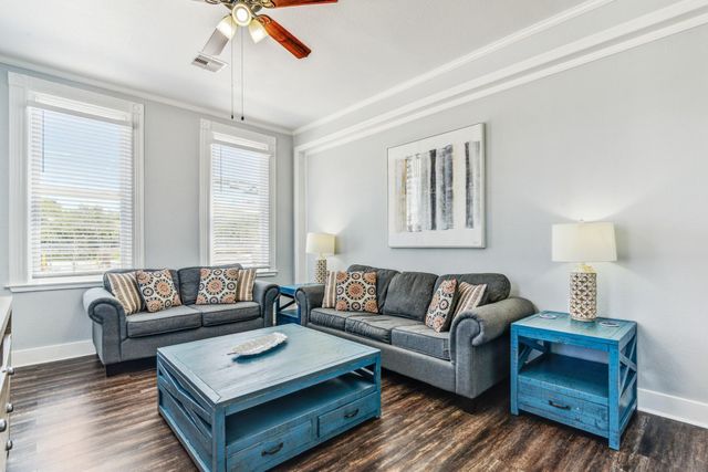 811 24th Street, Galveston, TX 77550