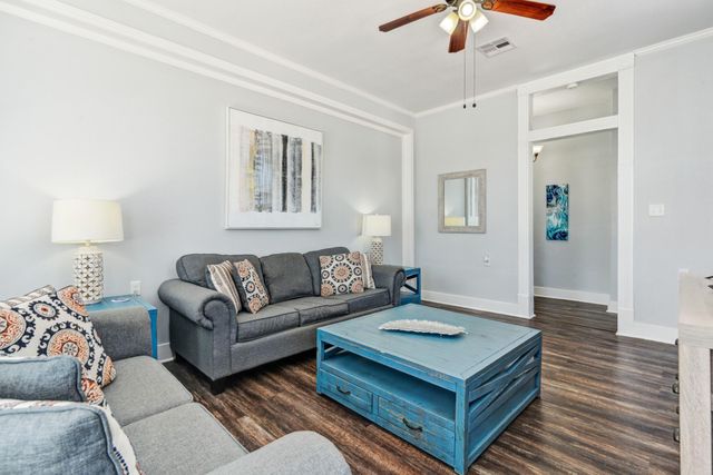811 24th Street, Galveston, TX 77550