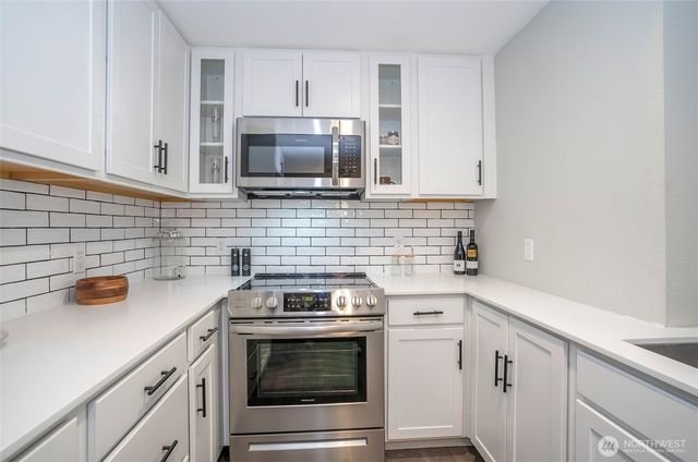 9809 132nd St Court E #D, Puyallup, WA 98373