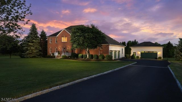 195 Fairfield Ln, Hillsborough Twp., NJ 08844