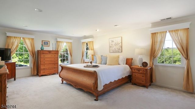195 Fairfield Ln, Hillsborough Twp., NJ 08844
