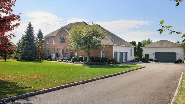 195 Fairfield Ln, Hillsborough Twp., NJ 08844
