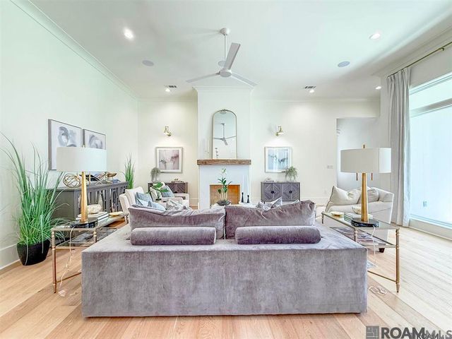 3183 Pointe-marie Dr, Baton Rouge, LA 70820