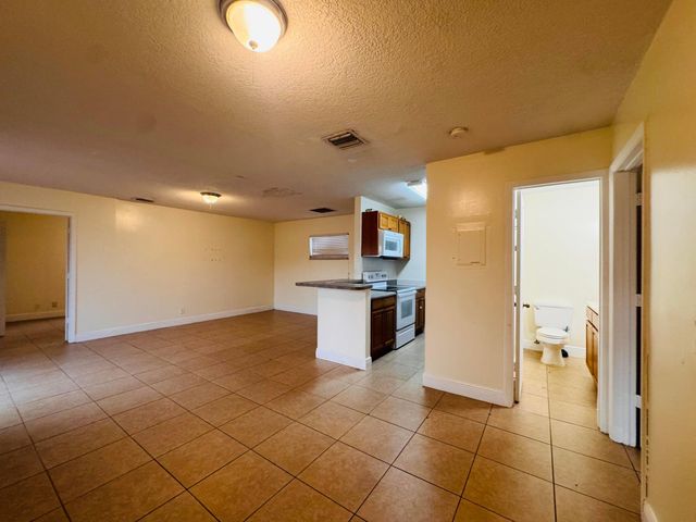 7 CROSSINGS Circle G, Boynton Beach, FL 33435