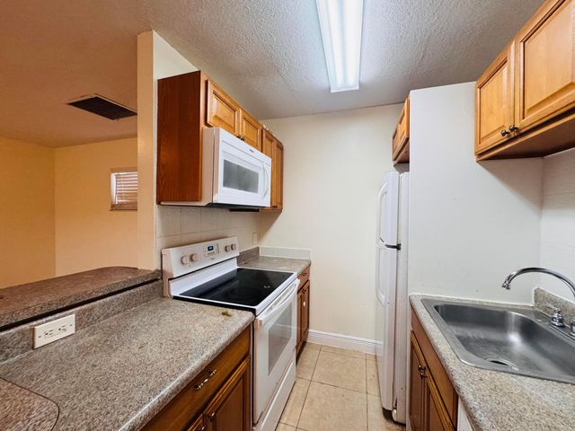 7 CROSSINGS Circle G, Boynton Beach, FL 33435