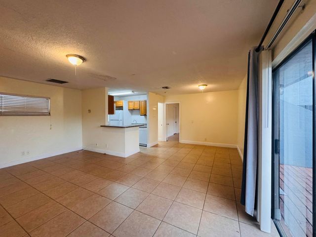 7 CROSSINGS Circle G, Boynton Beach, FL 33435