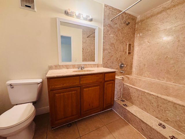 7 CROSSINGS Circle G, Boynton Beach, FL 33435