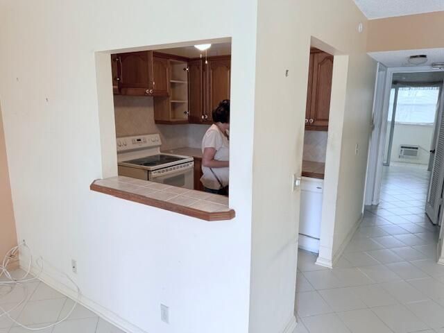 402 Markham S, Deerfield Beach, FL 33442